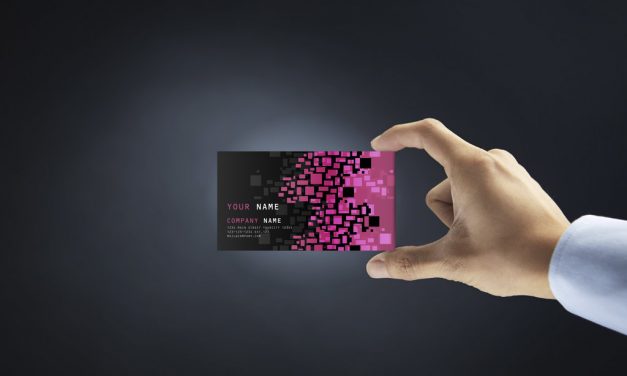 7 Brilliant Ways To Use Business Cards For Marketing